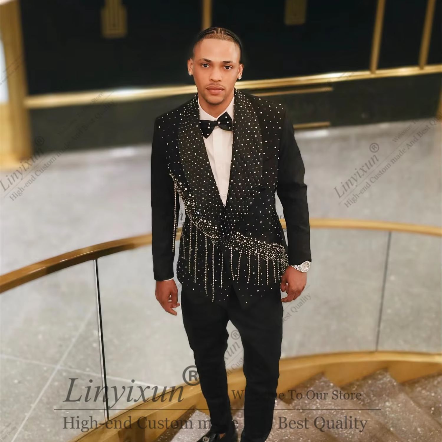 Young Men'S Grooming - Eleganckie garnitury ślubne męskie z błyszczącymi
